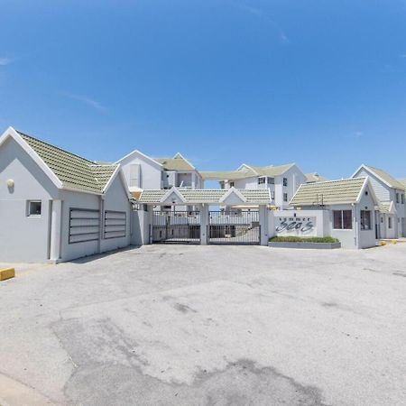 Luxury On The Beach Port Elizabeth Exterior photo